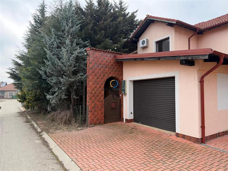 Casă cu 4 camere cu Teren 465 Mp în Ștefănești