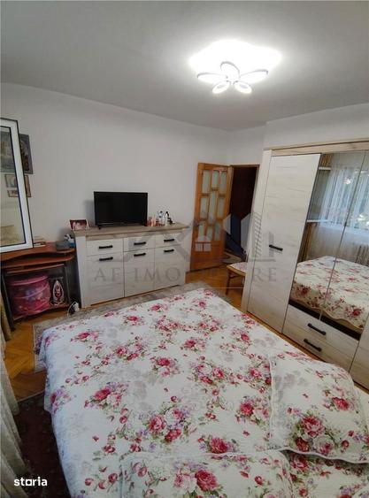 Apartament cu 3 camere decomandat, mobilat în Cug