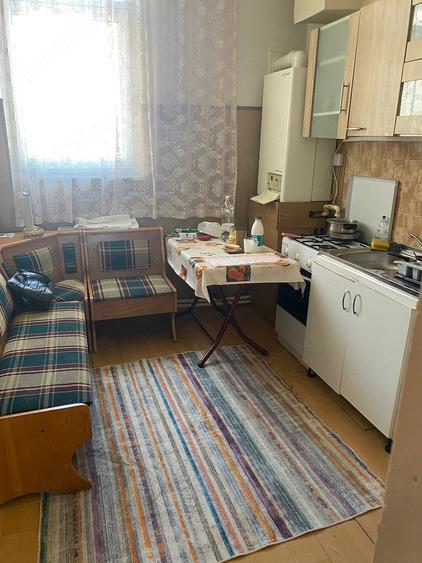 Casă cu 4 camere cu Teren 150 Mp în Central