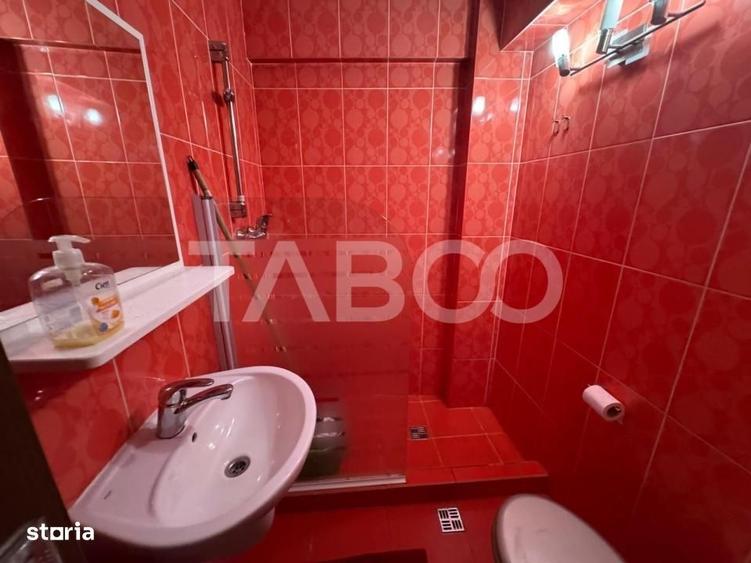 Apartament cu 4 camere decomandat în Turnișor