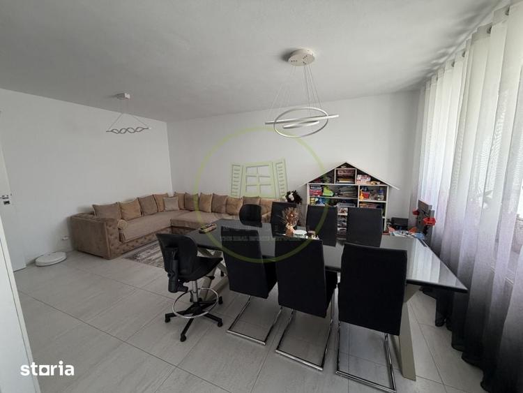 Casă cu 4 camere cu Teren 1142 Mp în Cârcea