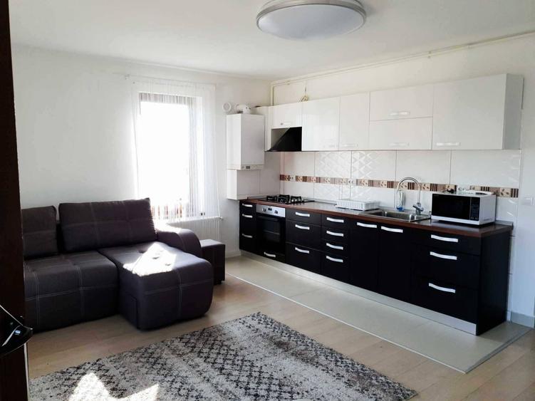 Apartament nou cu 3 camere decomandate, confort I, etaj 2, finisat modern, mobilat si utilat, cu par - 4