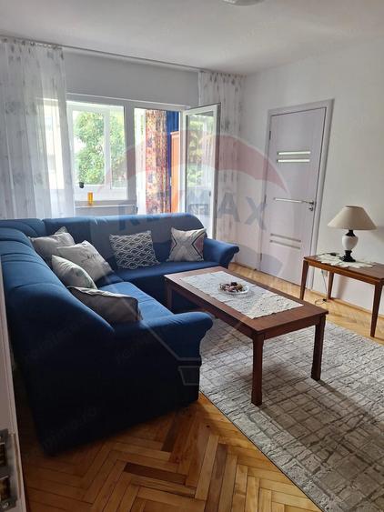 Apartament cu 2 camere semidecomandat în Aurel Vlaicu
