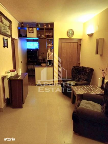 Casă cu 8 camere cu Teren 400 Mp în Moneasa
