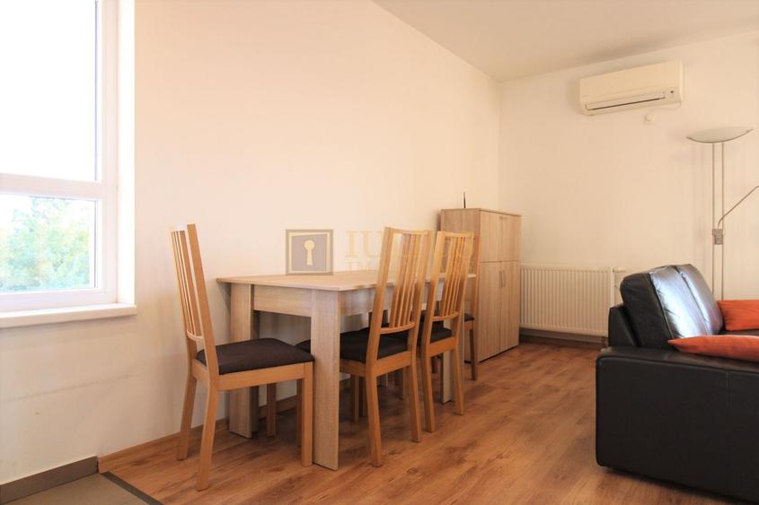 Apartament cu 2 camere semidecomandat, mobilat în Soarelui