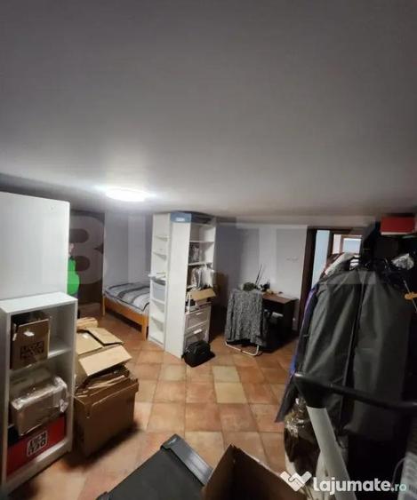 Casă cu 5 camere cu Teren 364 Mp în Central
