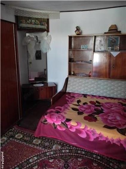 Casă cu 4 camere cu Teren 2200 Mp în Babadag