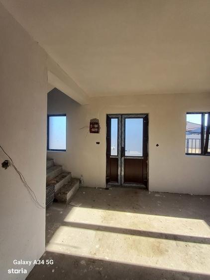 Casă cu 4 camere în Bariera Vâlcii
