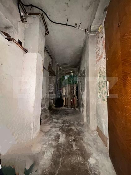 Casă individuală cu 6 camere cu Garaj în Sud-Est