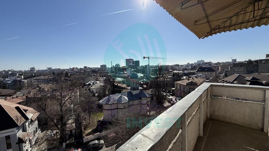 Apartament cu 3 camere decomandat, mobilat în Armeneasca