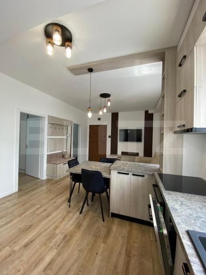 Apartament cu 2 camere decomandat, mobilat în Centura