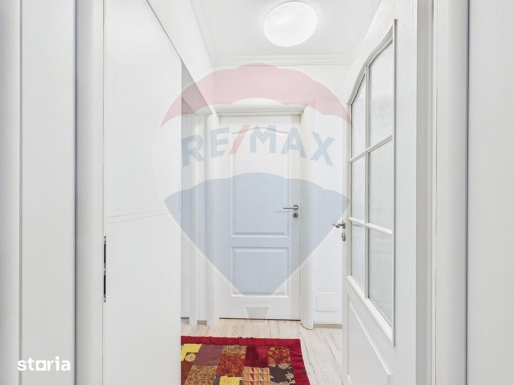 Apartament cu 4 camere de vanzare, Centrala proprie, 13 Septembrie - 17