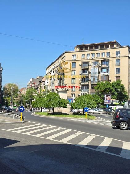 Apartament cu 3 camere în Regina Elisabeta