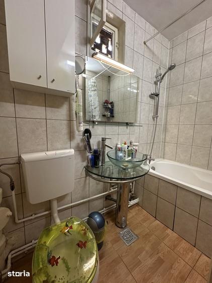 Apartament cu 3 camere semidecomandat în Ultracentral