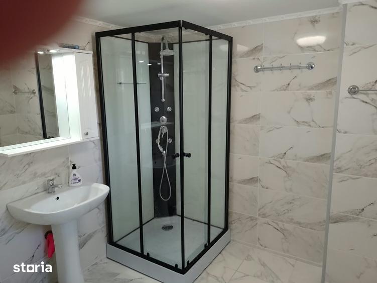 Casă cu 4 camere cu Teren 150 Mp în Vitan