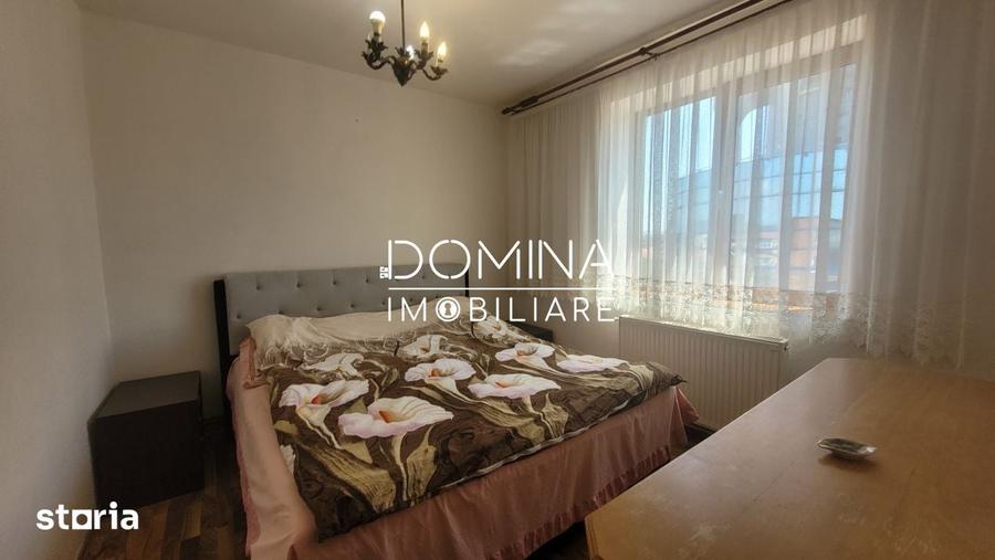 Apartament cu 4 camere decomandat în Central