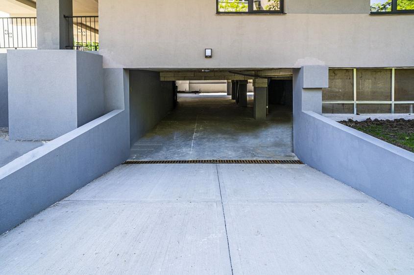 Apartament cu 2 camere semidecomandat în Militari