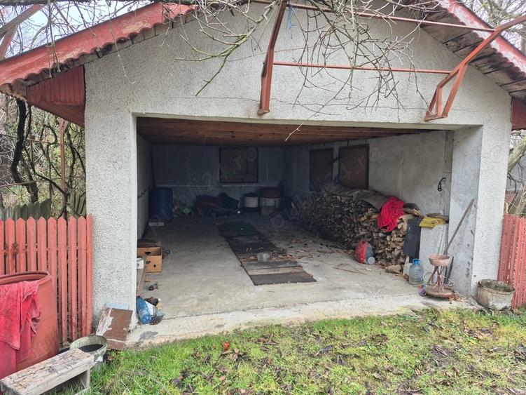 Vila P+1,hala 70 m2 la parter, la DN4 - 2