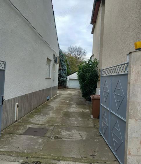 Casă cu 4 camere în Grădiște