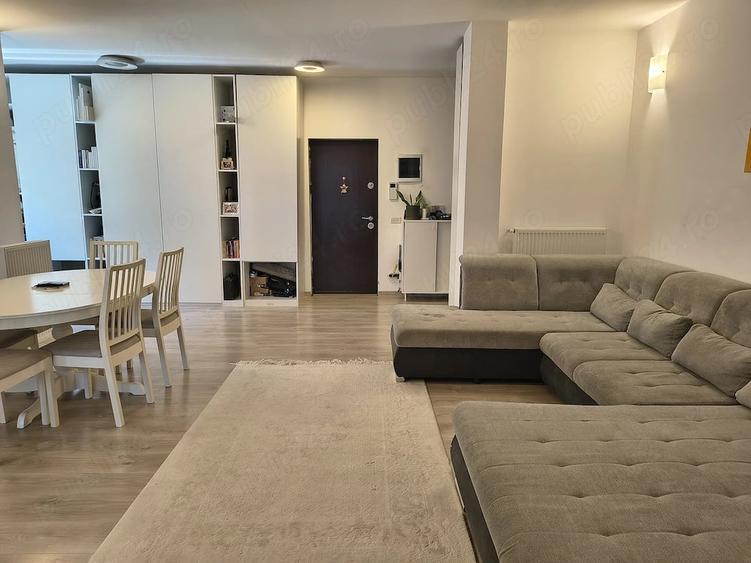 Apartament cu 4 camere decomandat în Giroc