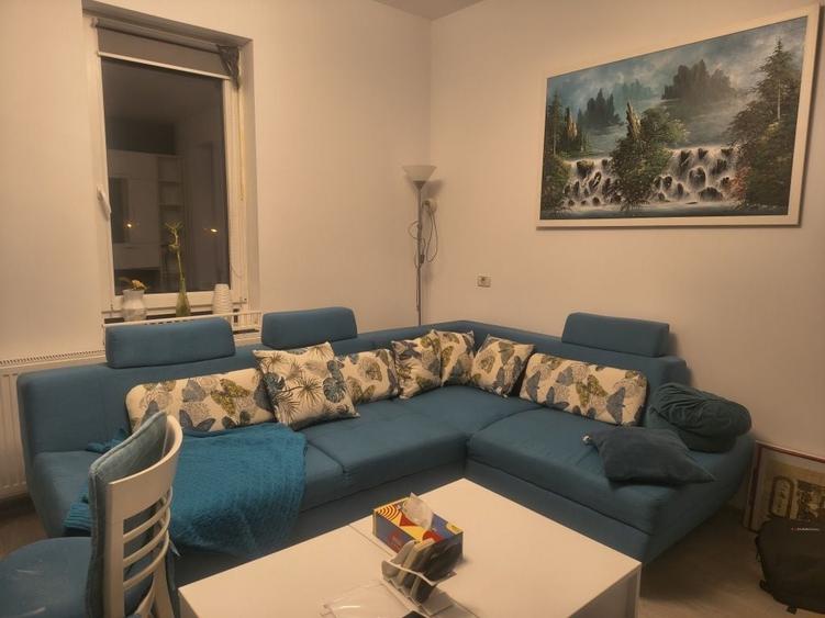 Apartament cu 3 camere semidecomandat în Giroc