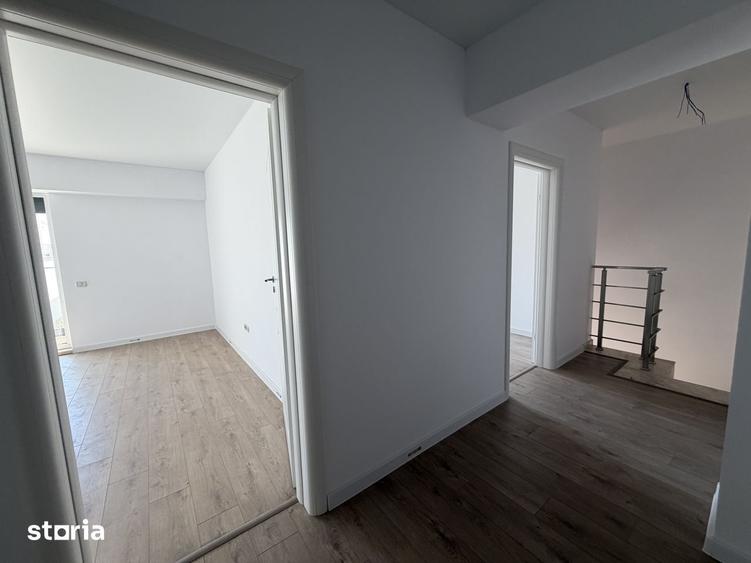 Apartament cu 4 camere în Pieptănari