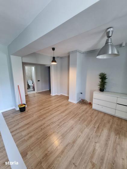 Apartament cu 2 camere decomandat, mobilat în Sud