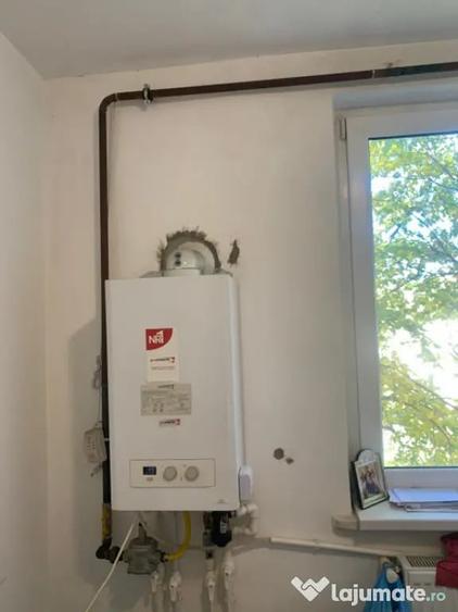 Apartament cu 2 camere decomandat în Calea București