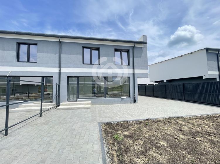 Duplex cu 4 camere cu Teren 264 Mp în Rășinari