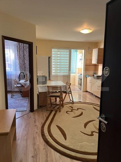 Apartament cu 2 camere semidecomandat, mobilat în Florești