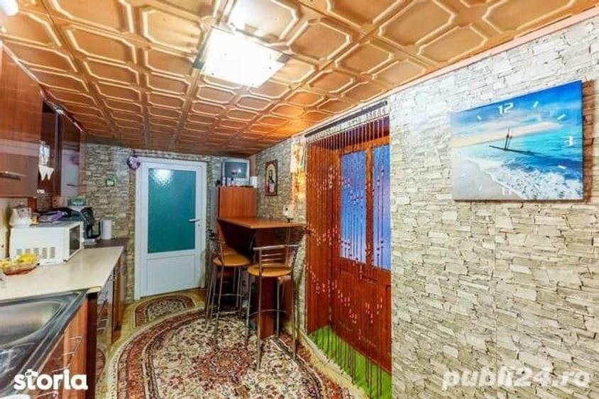 Casă cu 4 camere în Central