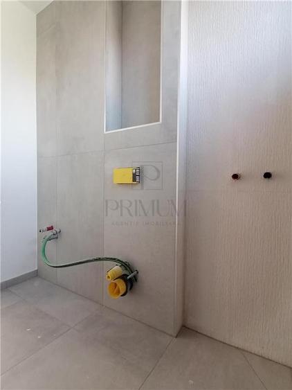 Duplex cu 4 camere cu Canalizare în Moșnița Nouă