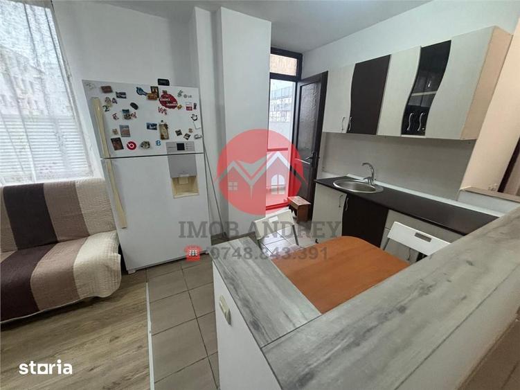 Apartament cu 2 camere decomandat în Vest