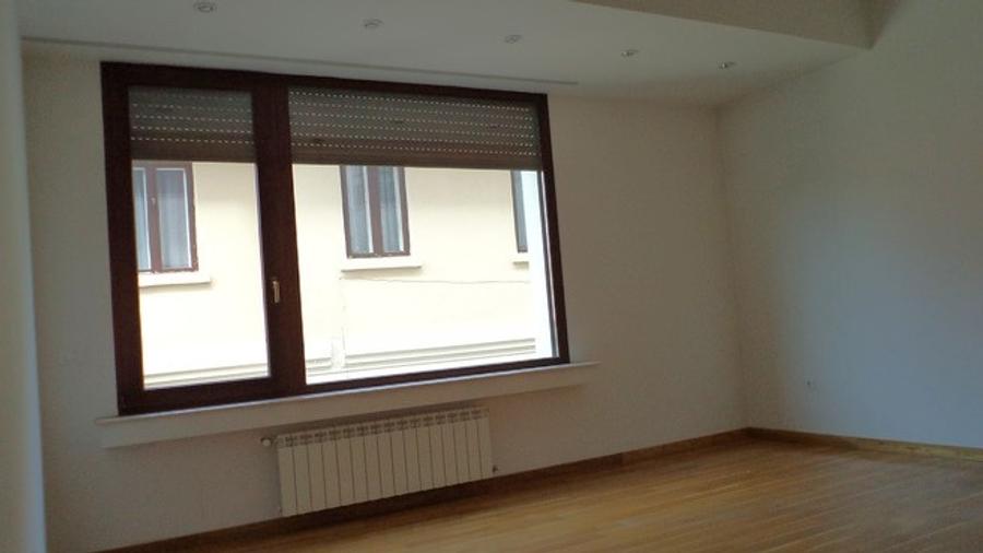 Apartament cu 3 camere decomandat în Dorobanți — fotografia 3