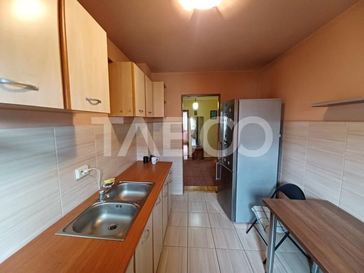 Apartament cu 4 camere decomandat, mobilat în Mihai Viteazul