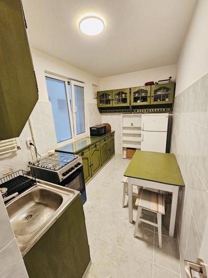 Apartament cu 2 camere decomandat în Cantemir