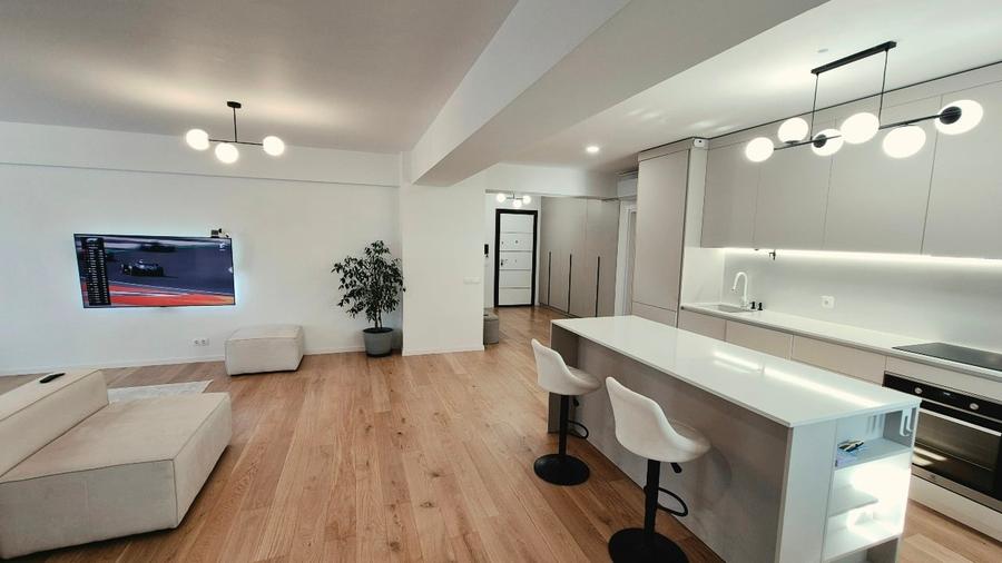 Apartament cu 3 camere decomandat, mobilat în Aviației