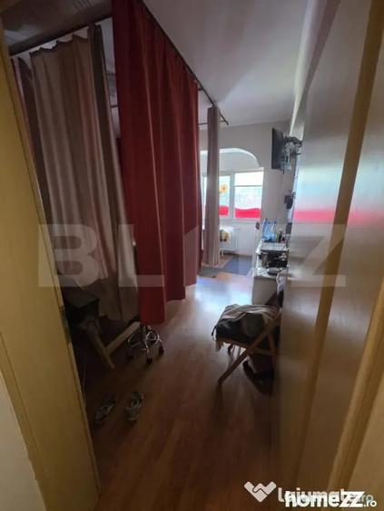 Apartament cu 3 camere decomandat în Dumbrava 2
