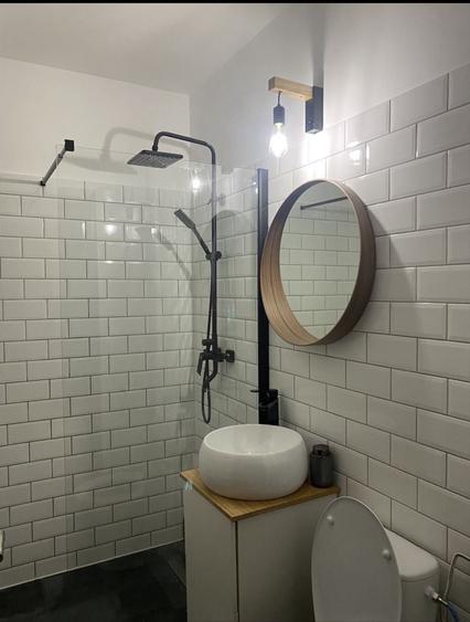 Apartament cu 2 camere semidecomandat în Muncii