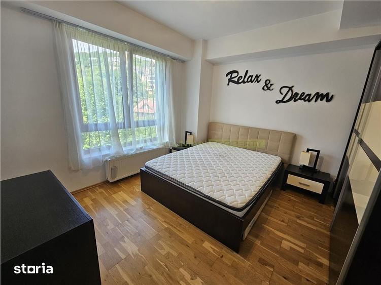 Apartament cu 2 camere semidecomandat în Schei