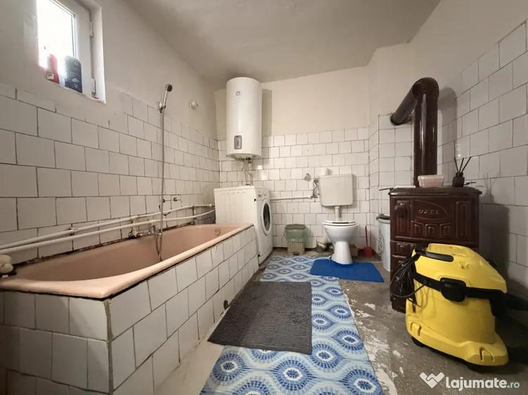 Casă cu 3 camere cu Teren 1487 Mp în Blașcovici