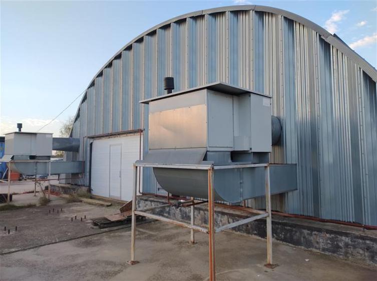 Spațiu industrial, de 1,500 mp, în Central