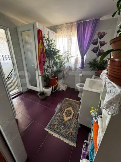 Casă cu 4 camere cu Teren 1150 Mp în Central