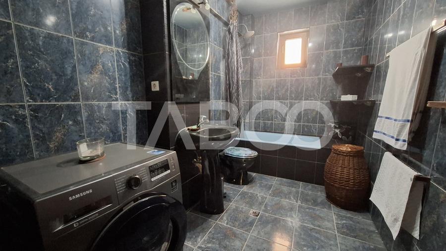 Apartament cu 3 camere decomandat, mobilat în Turnișor