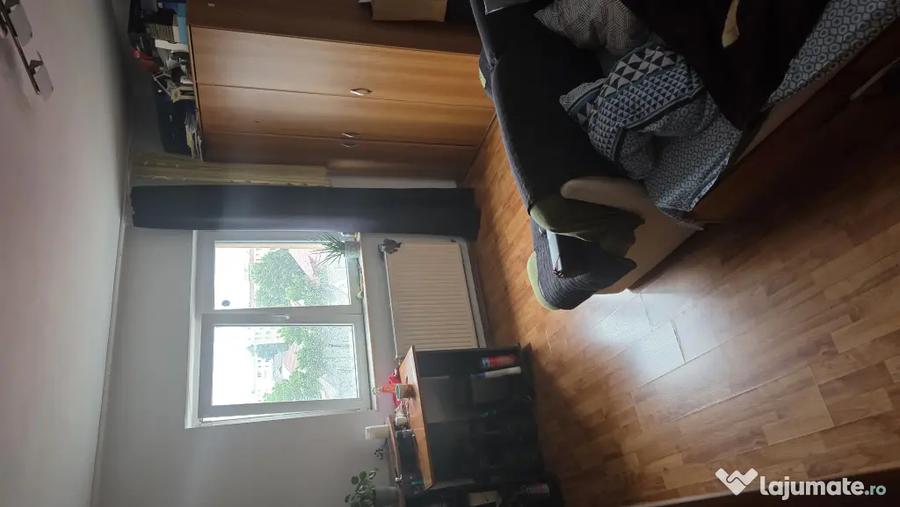 Apartament cu 3 camere decomandat, mobilat în Noua
