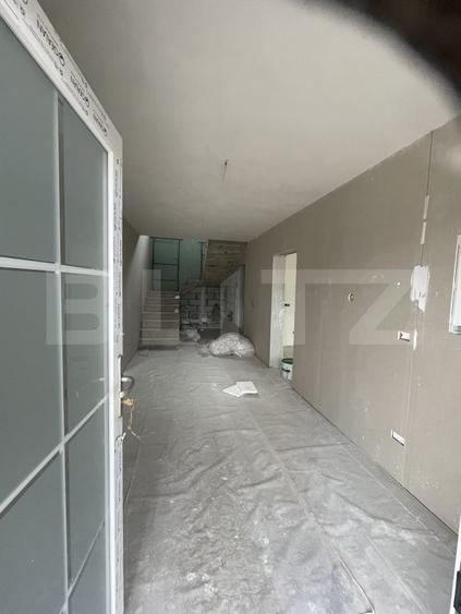 Casă individuală cu 7 camere cu Canalizare în Tecuci