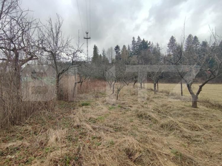 Casă individuală cu 4 camere cu Garaj în Putna