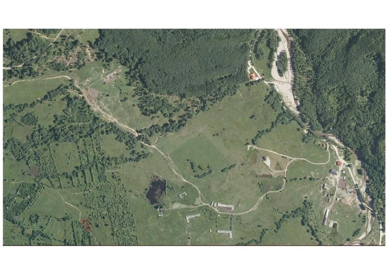 Teren Construcții intravilan de 1415 mp, în Nucșoara