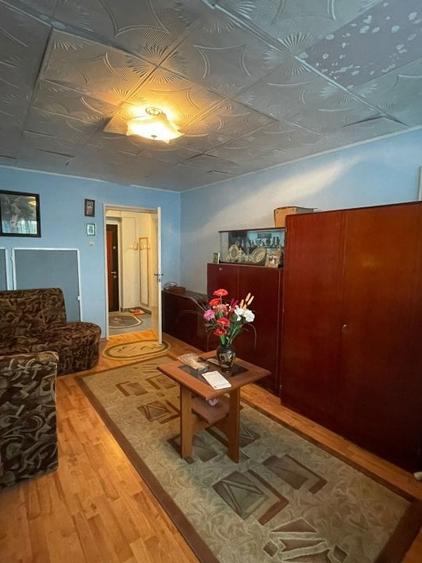 Apartament cu 2 camere decomandat, mobilat în Micro 4
