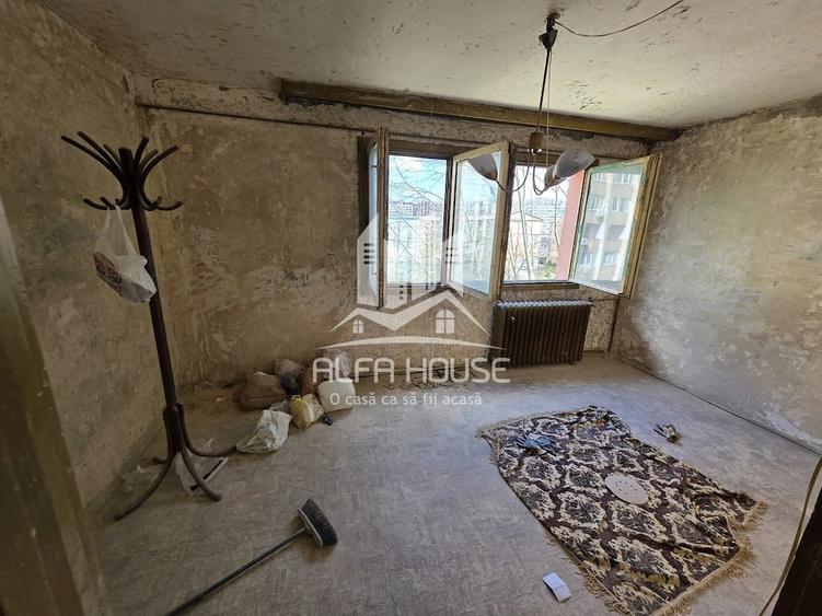Apartament cu 2 camere semidecomandat în Govândari